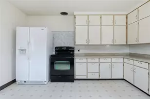 23 E Schneider St, Rice Lake, WI 54868 - Photo 12