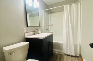 544 Fall St, Eau Claire, WI 54703 - Photo 10