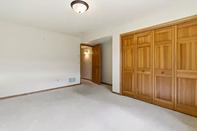 4293 Mill Ridge Circle, Eau Claire, WI 54703 - Photo 16