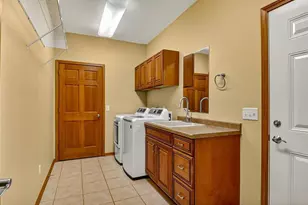 4244 Mill Ridge Cir, Eau Claire, WI 54703 - Photo 32