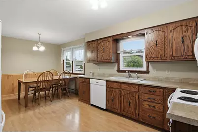 1218 Raedel Road, Eau Claire, WI 54703 - Photo 8