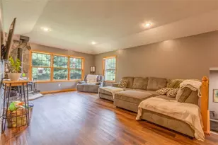 10231 Pine Rd, Fall Creek, WI 54742 - Photo 4