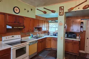 521 Albion St, Cashton, WI 54619 - Photo 2