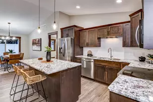 5610 Moss Trail, Eau Claire, WI 54701 - Photo 2