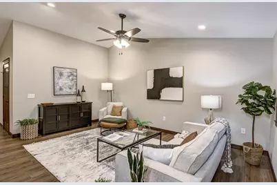 5610 Moss Trail, Eau Claire, WI 54701 - Photo 6