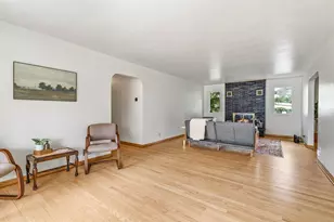 334 Margaret St, Eau Claire, WI 54701 - Photo 10