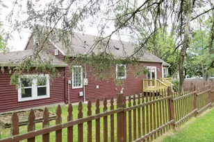 255 E 2nd Ave, Stanley, WI 54768 - Photo 4