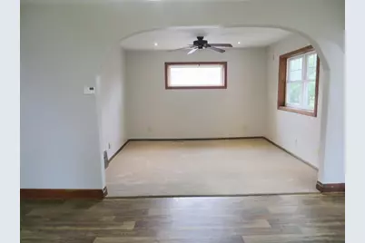 255 E 2nd Avenue, Stanley, WI 54768 - Photo 16