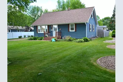 1515 6th Avenue, Bloomer, WI 54724 - Photo 2