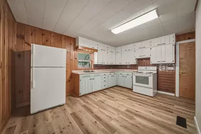 103 S 11th Street, Black River Falls, WI 54615 - Photo 2