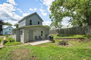 7 S Rural St, Chippewa Falls, WI 54729 - Photo 4