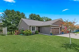 1725 Timber Trl, Chippewa Falls, WI 54729 - Photo 2