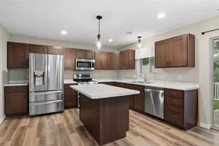 2645 Sessions St, Eau Claire, WI 54701 - Photo 8