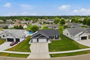 1829 Tucker Trl, Eau Claire, WI 54701 - Photo 2
