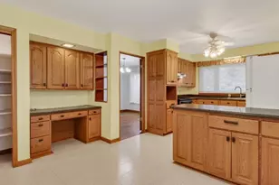 530 E Taft St, Blair, WI 54616 - Photo 4