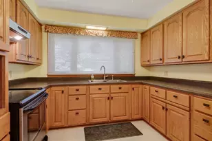 530 E Taft St, Blair, WI 54616 - Photo 2
