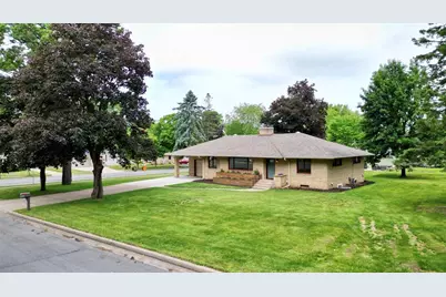 1602 South Street, Eau Claire, WI 54701 - Photo 2