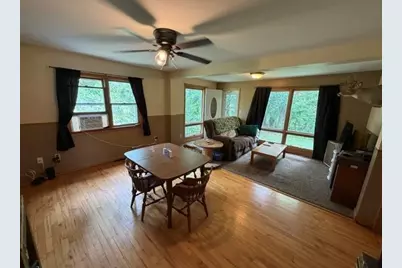 609 W Garden Street, Chippewa Falls, WI 54729 - Photo 2