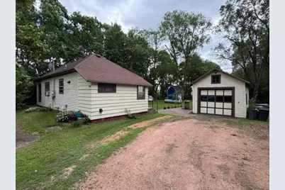 609 W Garden Street, Chippewa Falls, WI 54729 - Photo 1