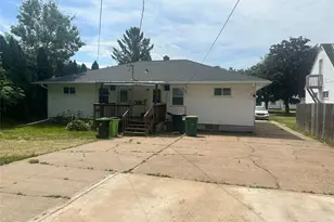 1914 Hopkins Ave, Eau Claire, WI 54701 - Photo 20