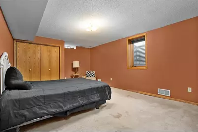 1205 Webster Avenue, Eau Claire, WI 54701 - Photo 32