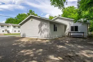1603 6th Street #A &amp B, Menomonie, WI 54751 - Photo 4