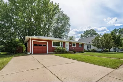 325 Selma Street, Eau Claire, WI 54703 - Photo 2