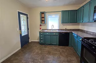 202 E Gates St, Rice Lake, WI 54868 - Photo 8