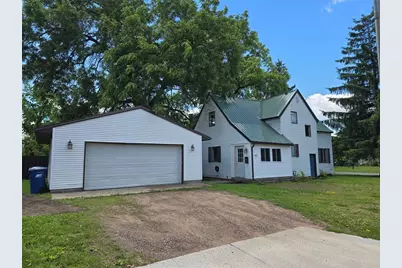 202 E Gates Street, Rice Lake, WI 54868 - Photo 2