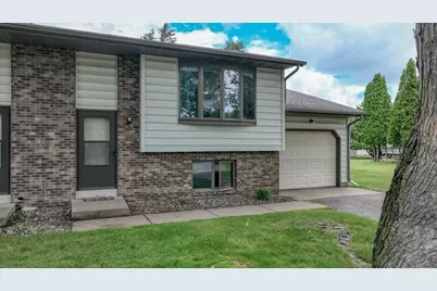 816-818 Dorbe Street #1-2, Eau Claire, WI 54701 - Photo 2