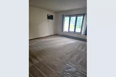 816-818 Dorbe Street #1-2, Eau Claire, WI 54701 - Photo 6