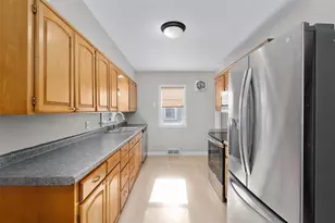 1703 Lyndale Ave, Eau Claire, WI 54701 - Photo 8