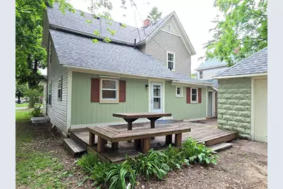 914 6th Avenue, Menomonie, WI 54751 - Photo 2