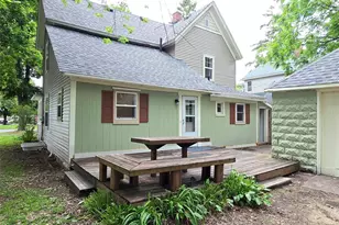 914 6th Ave, Menomonie, WI 54751 - Photo 2
