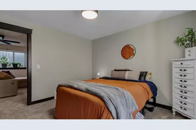 4020 John Hart Place, Eau Claire, WI 54703 - Photo 30
