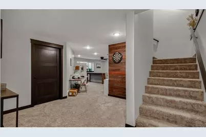 4020 John Hart Place, Eau Claire, WI 54703 - Photo 24