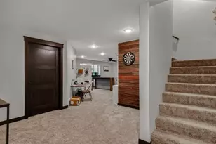 4020 John Hart Pl, Eau Claire, WI 54703 - Photo 24