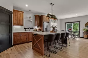 4020 John Hart Pl, Eau Claire, WI 54703 - Photo 6