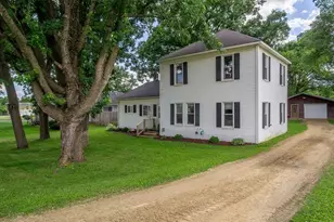 347 S Washington St, Mondovi, WI 54755 - Photo 2
