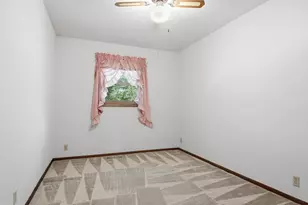 1544 Howard Ave, Eau Claire, WI 54703 - Photo 18