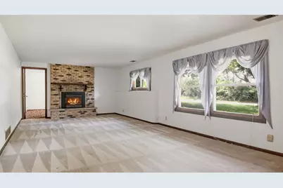 1544 Howard Avenue, Eau Claire, WI 54703 - Photo 24