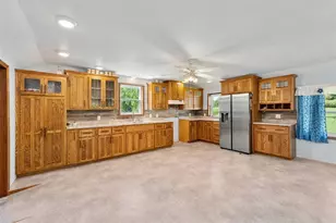W9663 Kington Rd, Thorp, WI 54771 - Photo 10