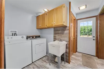 W9663 Kington Road, Thorp, WI 54771 - Photo 14