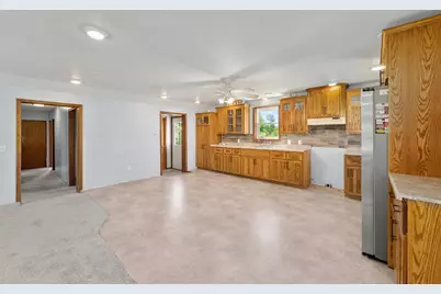 W9663 Kington Road, Thorp, WI 54771 - Photo 12