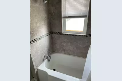 433 Vine Street #3, Eau Claire, WI 54703 - Photo 8