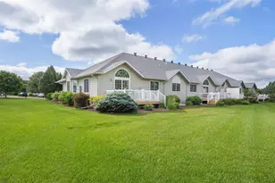 4274 Mill Ridge Cir, Eau Claire, WI 54703 - Photo 40