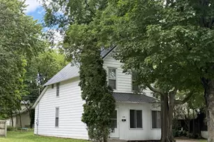 1208 7th Street, Menomonie, WI 54751 - Photo 2