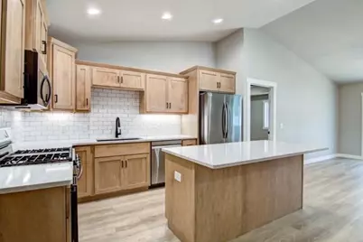 6804 Buck Tail Drive, Altoona, WI 54720 - Photo 6