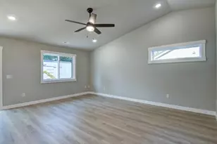 6804 Buck Tail Dr, Altoona, WI 54720 - Photo 2