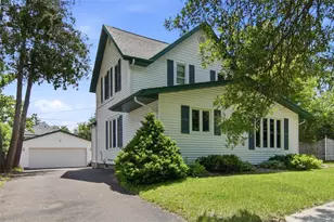 28 W Stout St, Rice Lake, WI 54868 - Photo 1